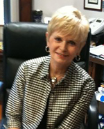 Linda-Puntney-in-office Headshot of Linda Puntney