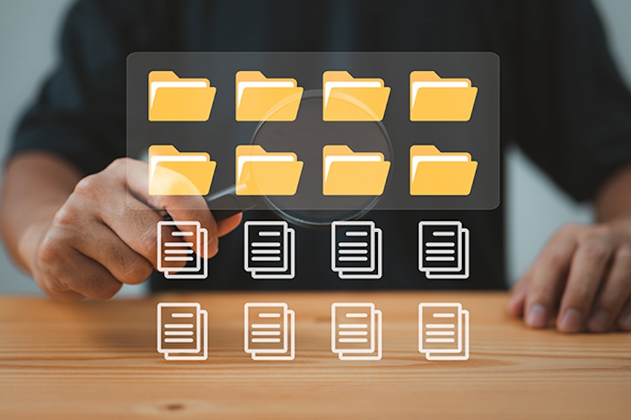 Photo of someone selecting a 3D file icon