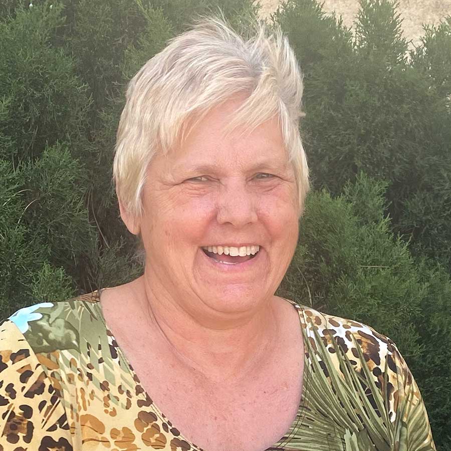 Pam Boller Headshot